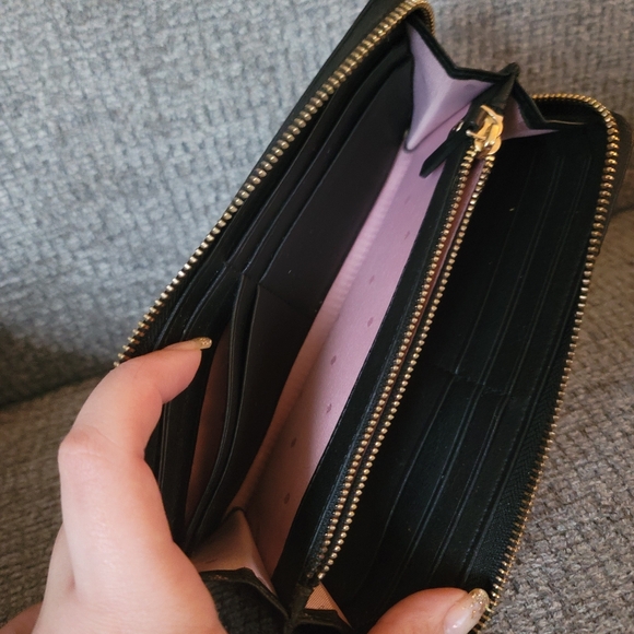Kate Spade New York Reese Park Lindsey Wallet in Black - Picture 15 of 16